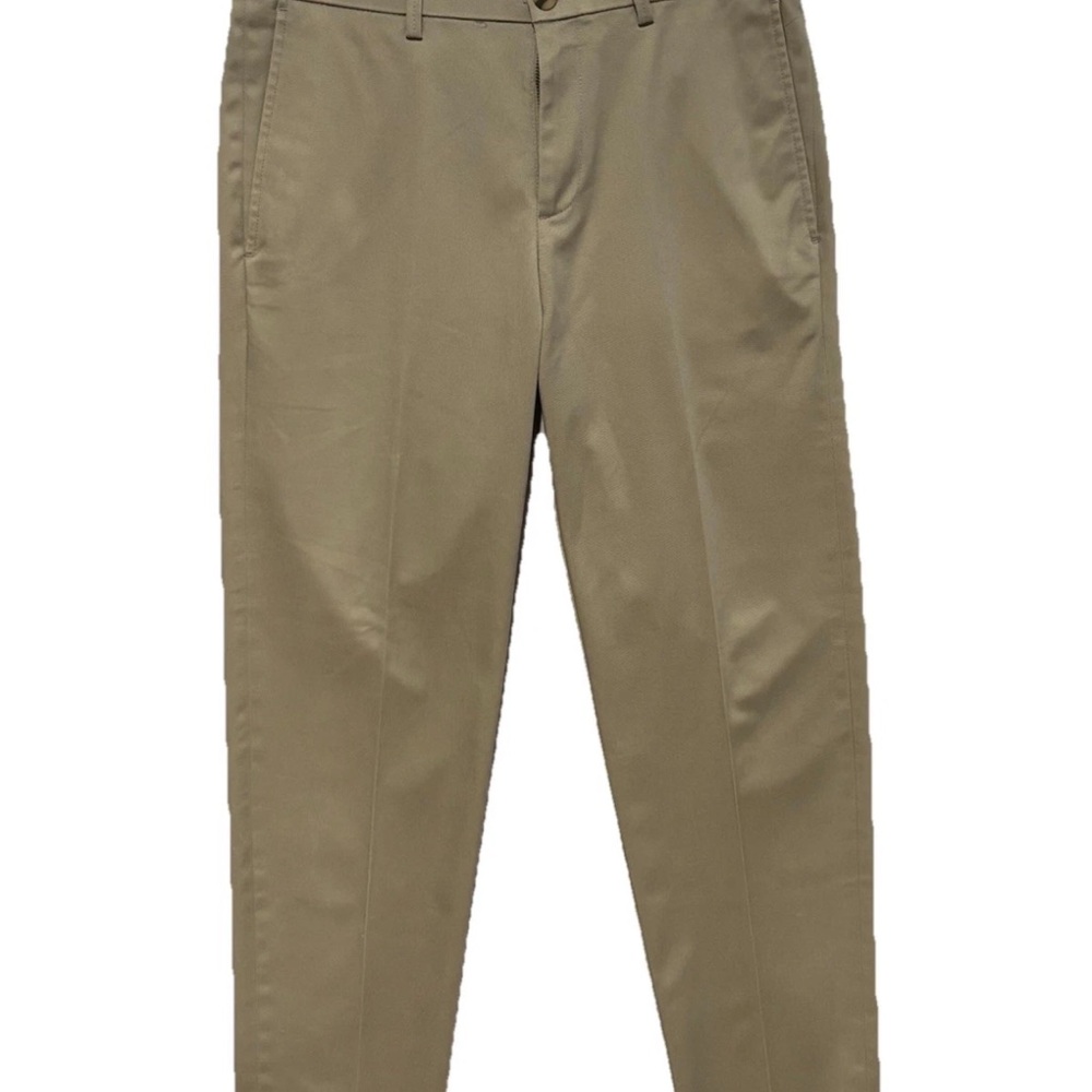 30x30 Haggar Men's Flat Front Dress Pants with a straight fit size cotton blend.